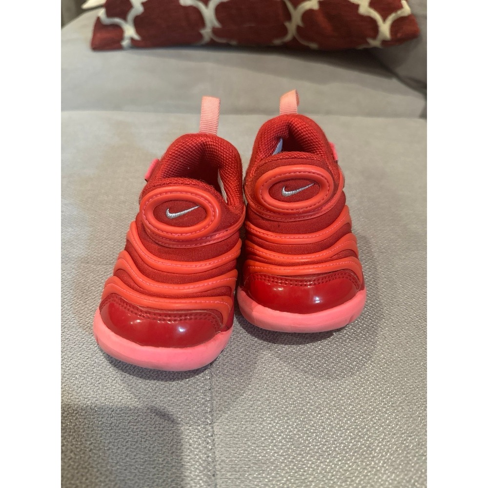 Nike dynamo free toddler sneaker